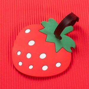 🆕️🧳🍓CUTE STRAWBERRY LUGGAGE TAG🍓🧳